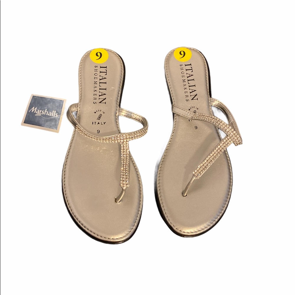 Woman’s sandal bundle